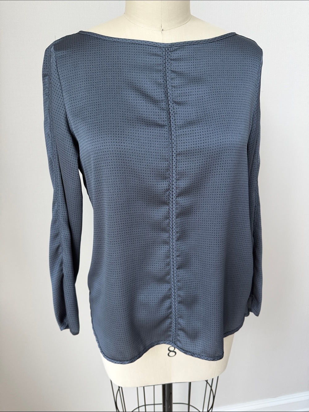 Banana Republic Dusty gray/Blue Long Sleeve Textured Top Size XS